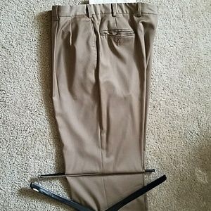 Mens Jos A Banks Dress Pants 36w 32l.